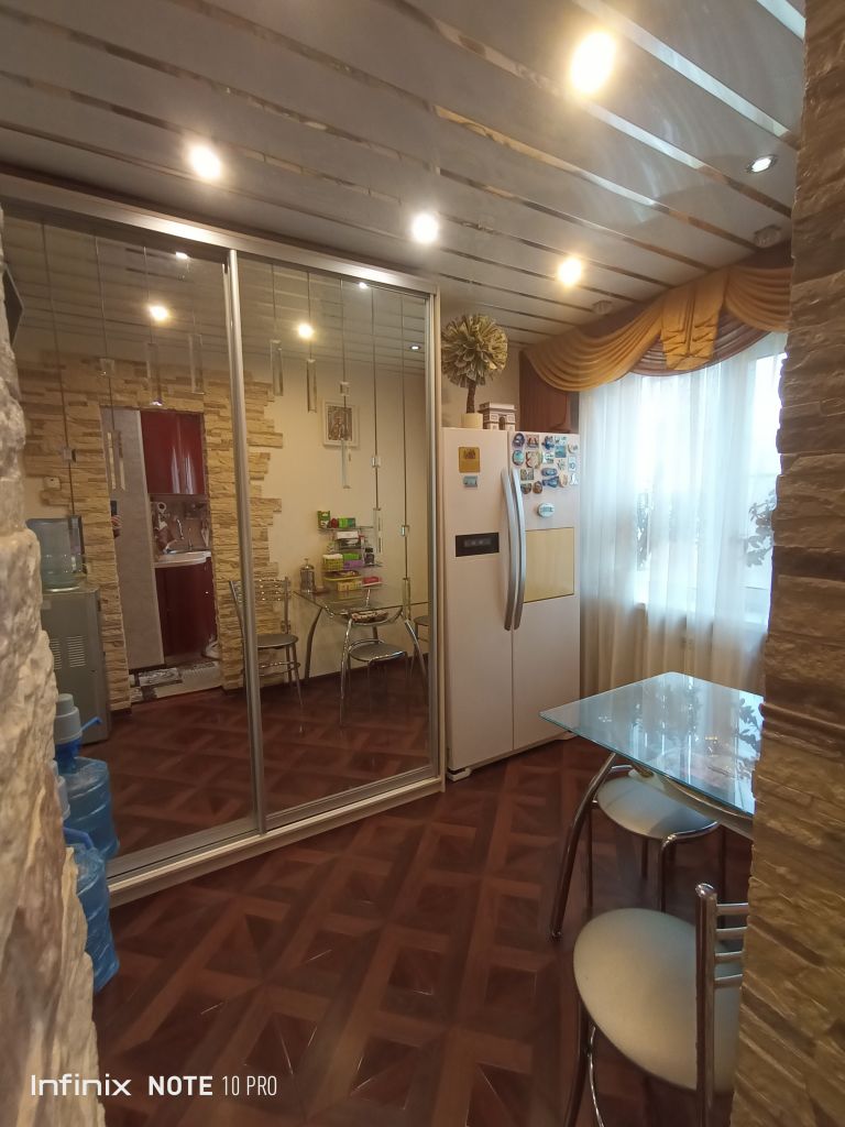 Продажа 4-комнатной квартиры, Нижний Новгород, Бурденко ул,  19