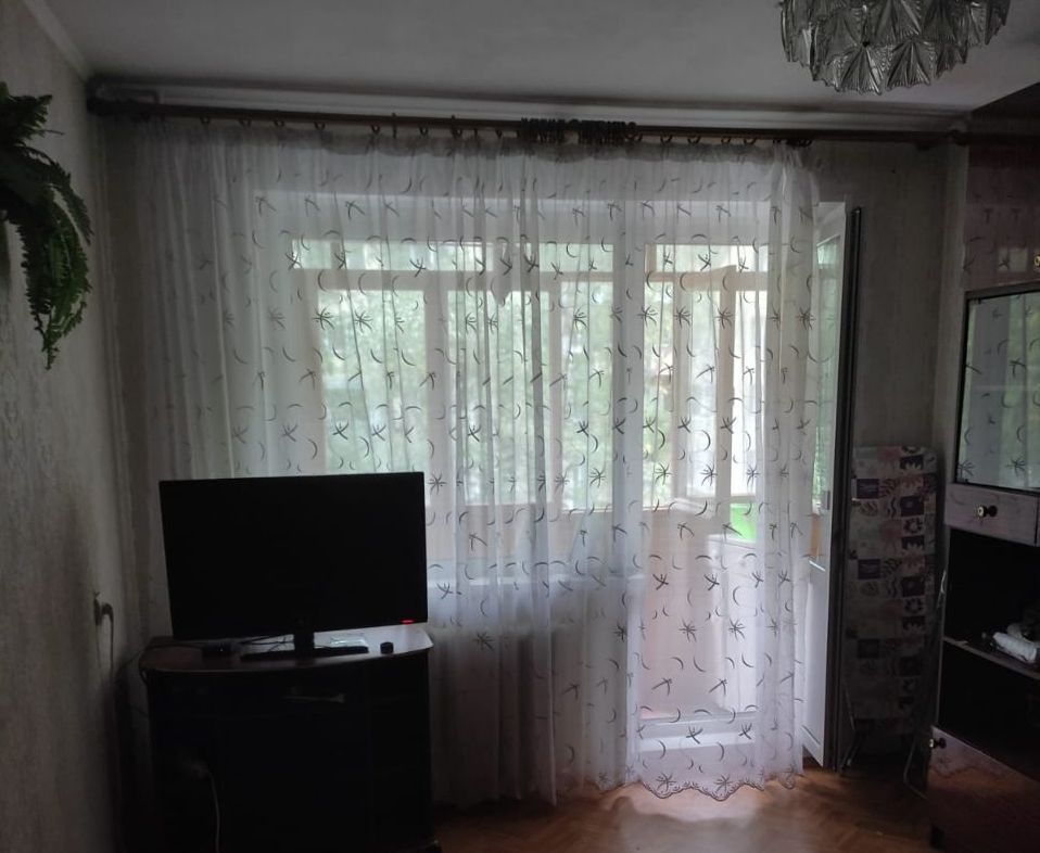 Продажа 3-комнатной квартиры, Нижний Новгород, Военных Комиссаров ул,  5