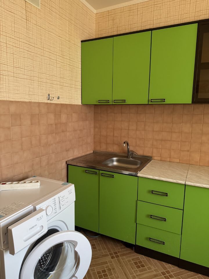 Продажа 1-комнатной квартиры, Саратов, Электронная 2-я ул,  9