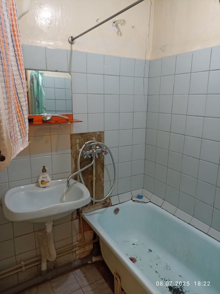 Продажа 3-комнатной квартиры, Саратов, Академика Антонова ул,  21