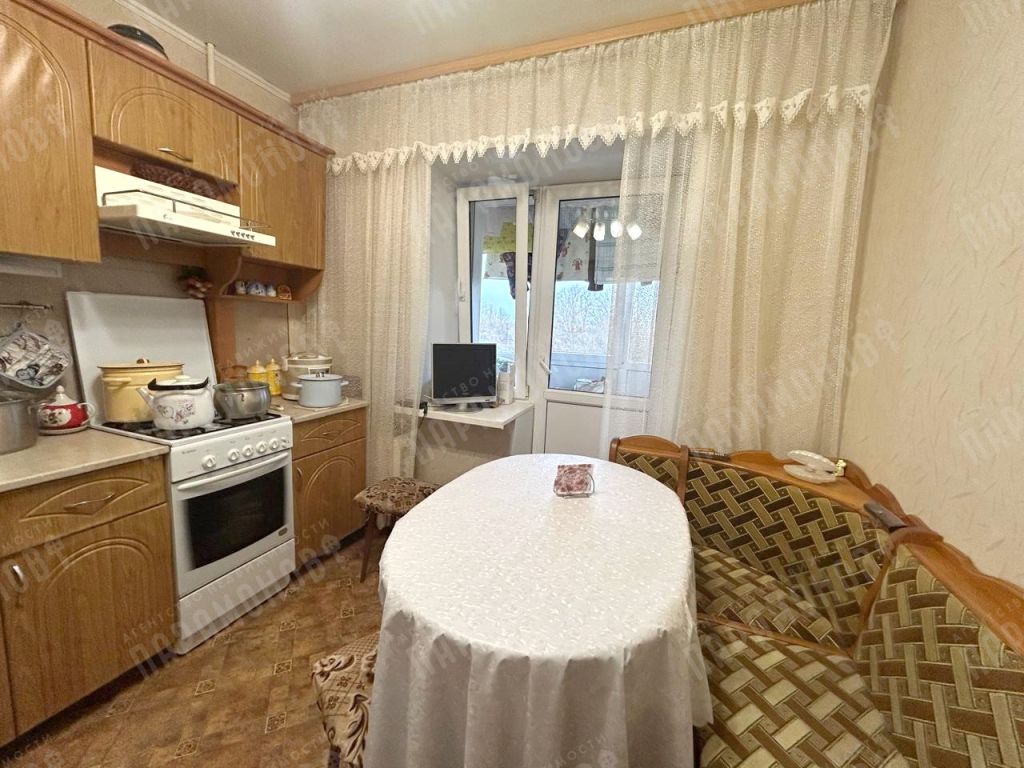 Продажа 2-комнатной квартиры, Тверь, Центральная ул,  8к1