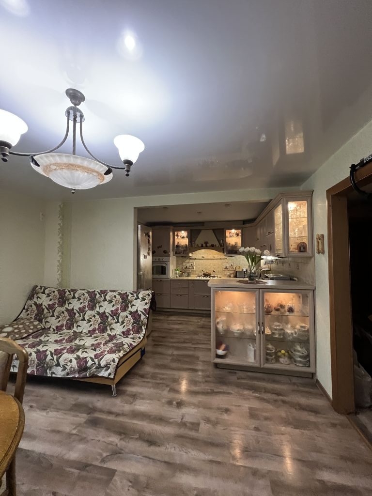 Продажа 5-комнатной квартиры, Дзержинск, Чапаева ул,  77