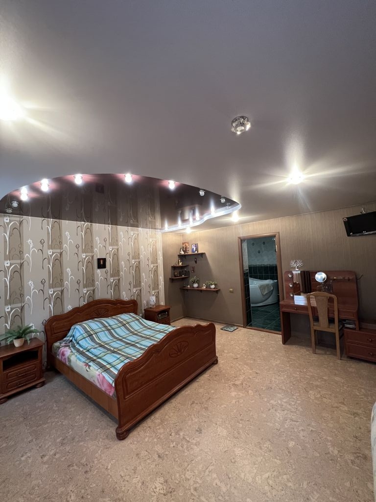 Продажа 5-комнатной квартиры, Дзержинск, Чапаева ул,  77