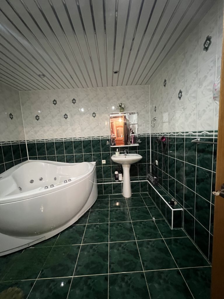 Продажа 5-комнатной квартиры, Дзержинск, Чапаева ул,  77