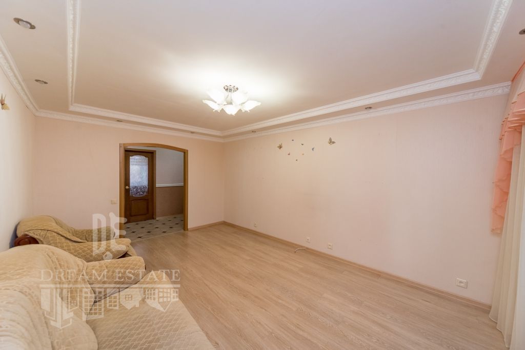 Продажа 3-комнатной квартиры, Ярославль, Алмазная ул,  5к2