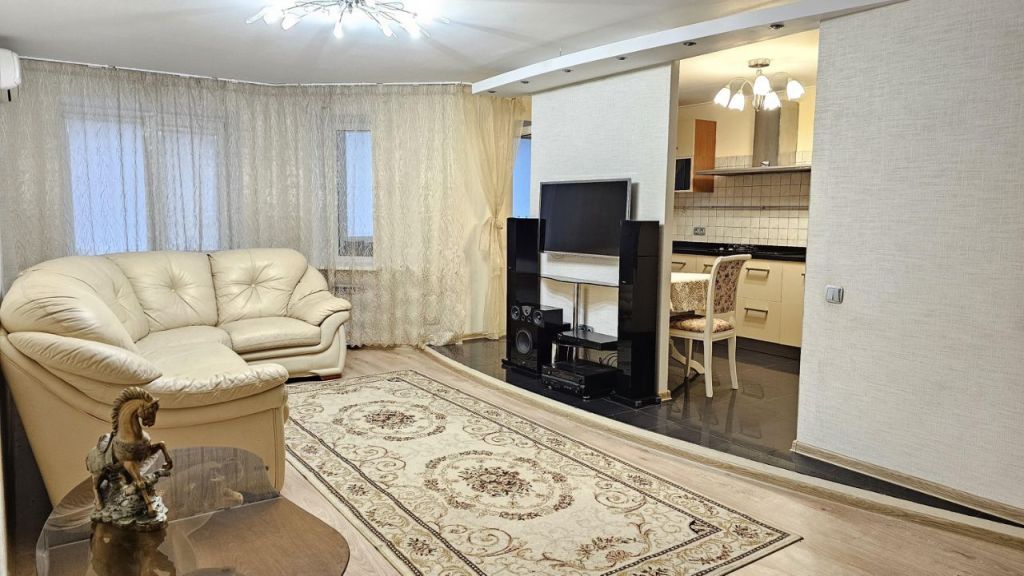 Продажа 3-комнатной квартиры, Саратов, Вольская ул,  127/133