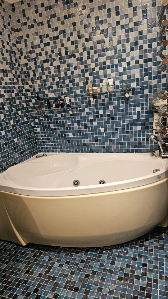 Продажа 3-комнатной квартиры, Саратов, Вольская ул,  127/133