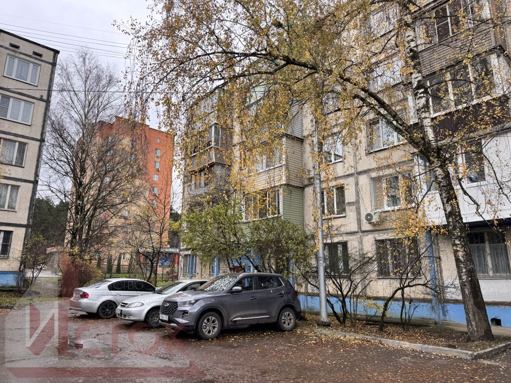 Продажа 2-комнатной квартиры, Дедовск, Красный Октябрь ул,  5