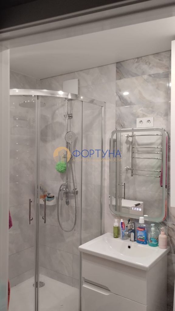 Продажа 2-комнатной квартиры, Белгород, Маяковского ул,  18