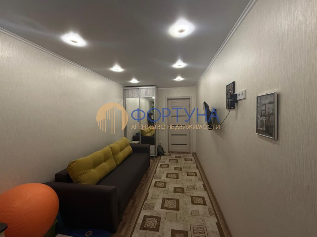 Продажа 2-комнатной квартиры, Белгород, Маяковского ул,  18