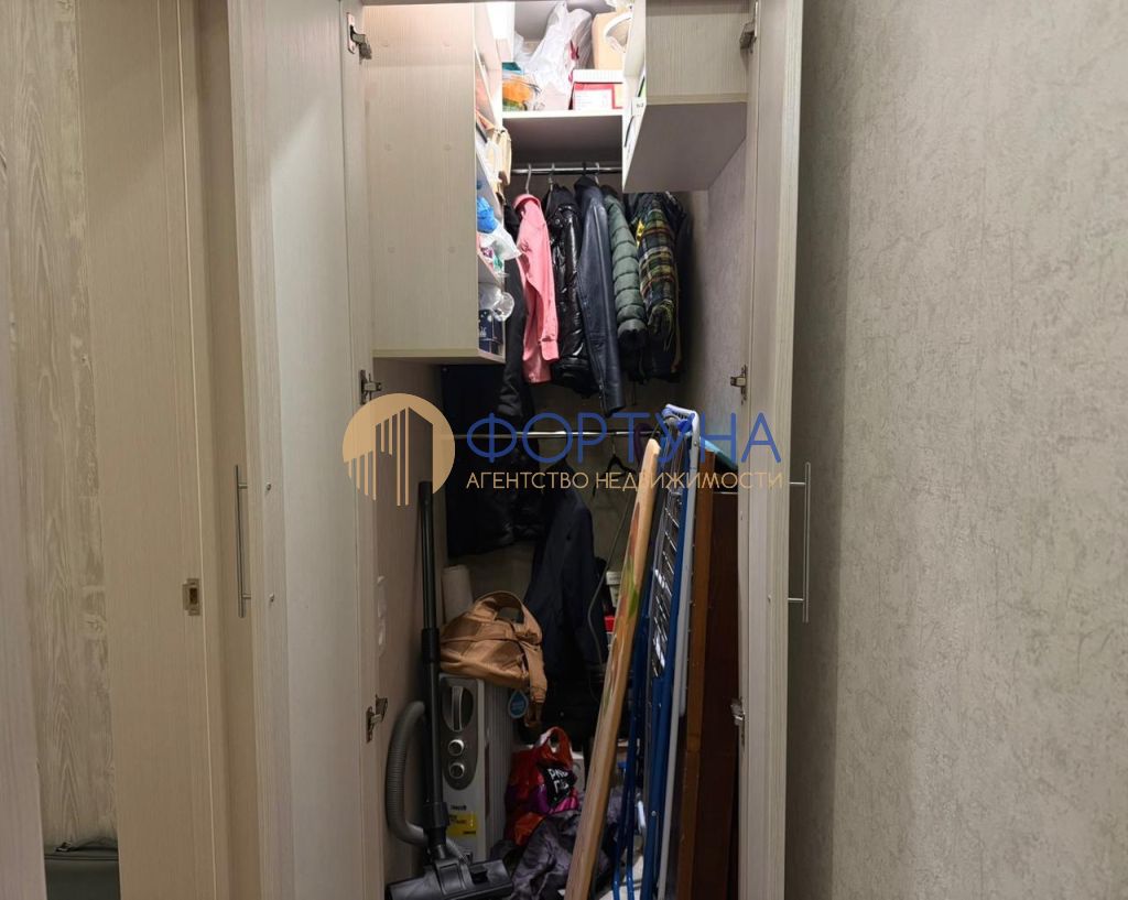 Продажа 2-комнатной квартиры, Белгород, Маяковского ул,  18