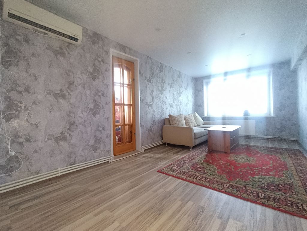 Продажа 3-комнатной квартиры, Дубовка, полевая,  14