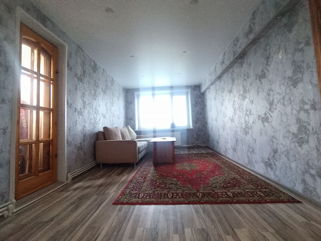 Продажа 3-комнатной квартиры, Дубовка, полевая,  14