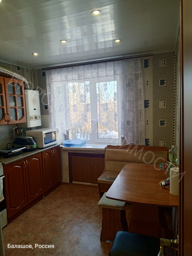 Продажа 3-комнатной квартиры, Балашов, Энтузиастов ул,  14