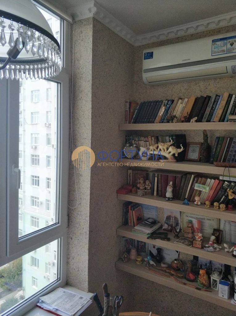 Продажа 2-комнатной квартиры, Белгород, Свято-Троицкий б-р,  15