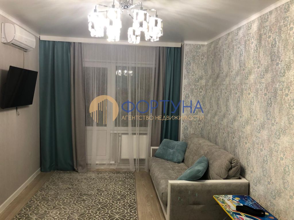 Продажа 1-комнатной квартиры, Белгород, Гостенская ул,  16