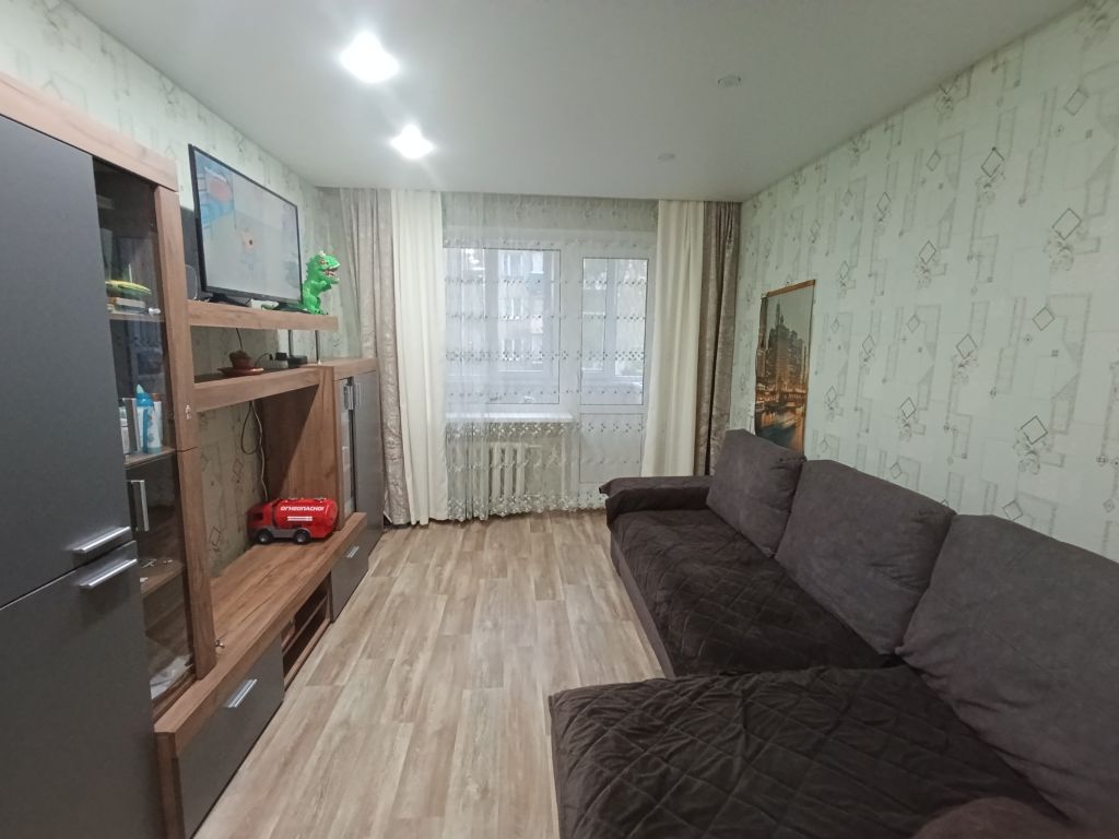 Продажа 2-комнатной квартиры, Нижний Новгород, Героев Космоса ул,  38