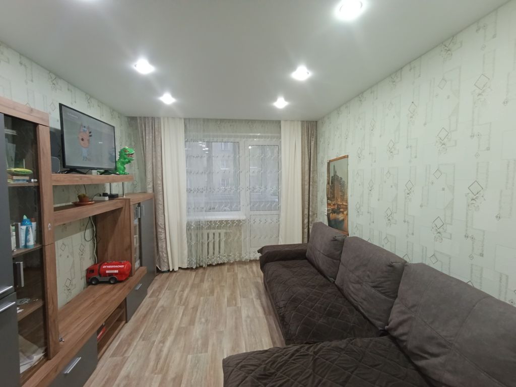 Продажа 2-комнатной квартиры, Нижний Новгород, Героев Космоса ул,  38