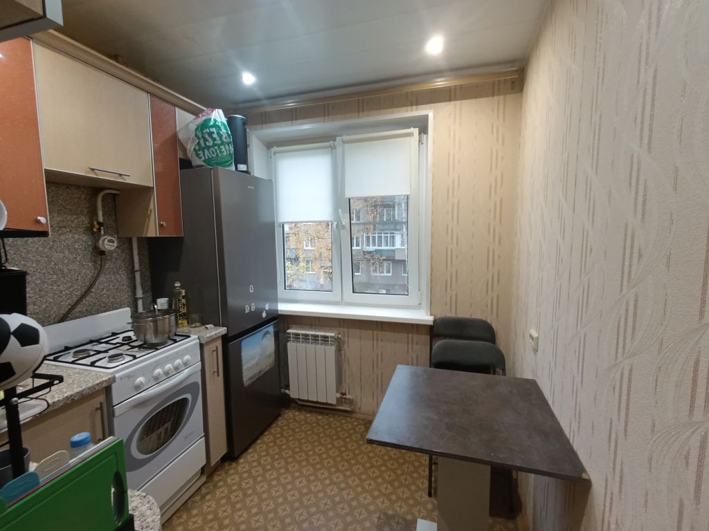 Продажа 2-комнатной квартиры, Нижний Новгород, Героев Космоса ул,  38