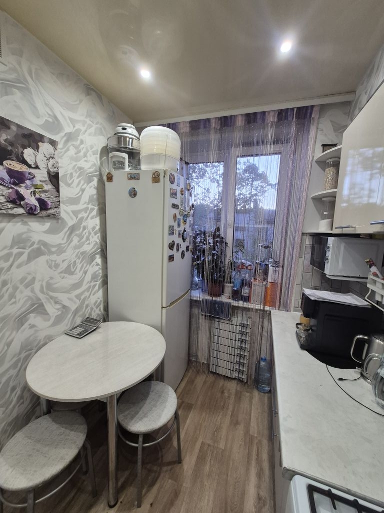 Продажа 2-комнатной квартиры, Нижний Новгород, Ильича пр-кт,  27