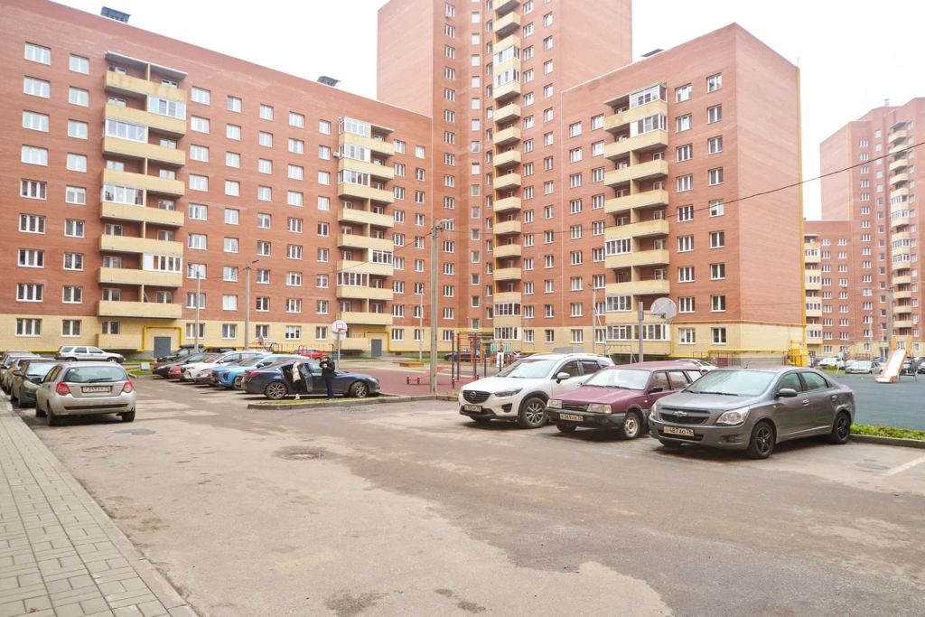 Продажа 3-комнатной квартиры, Ярославль, Ленинградский пр-кт,  98/2