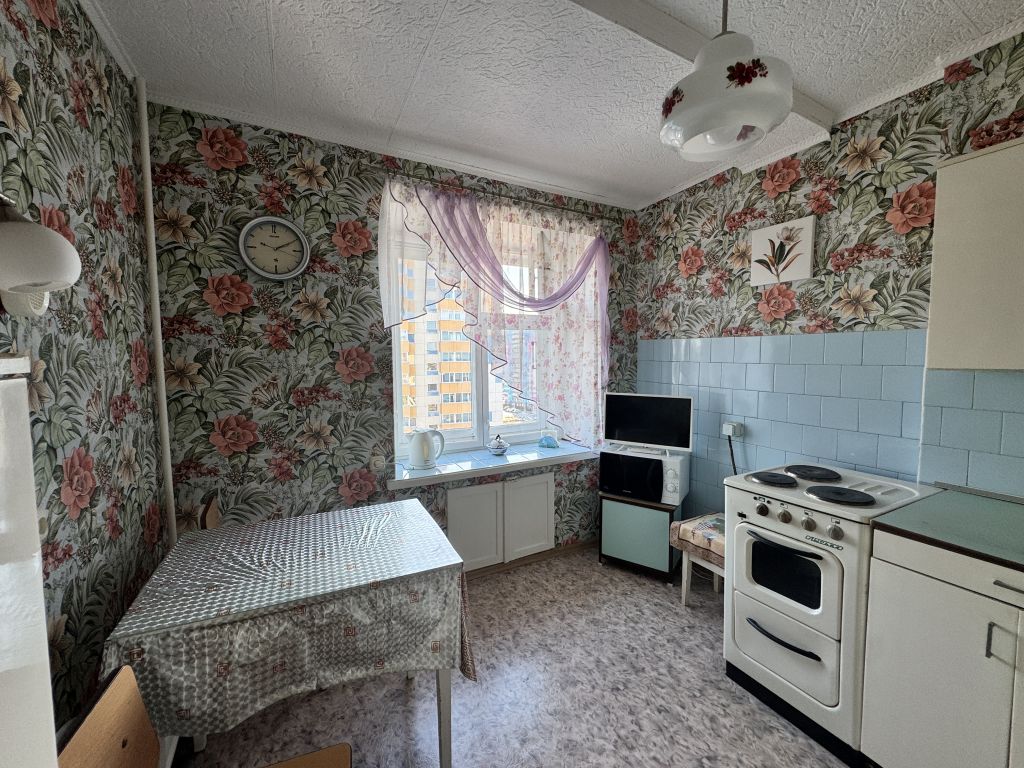 Продажа 3-комнатной квартиры, Пермь, Грузинская ул,  15