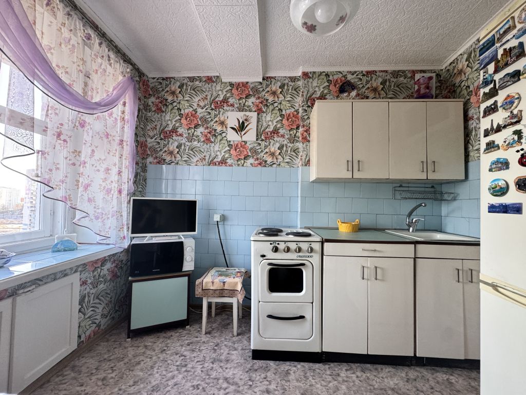 Продажа 3-комнатной квартиры, Пермь, Грузинская ул,  15