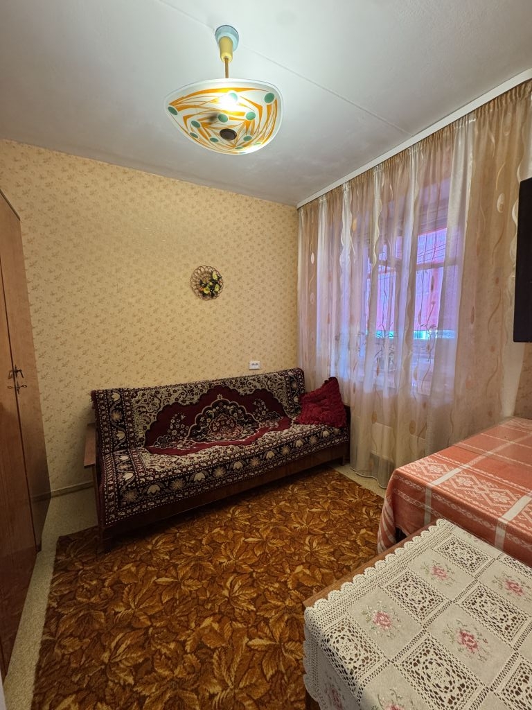 Продажа 3-комнатной квартиры, Пермь, Грузинская ул,  15