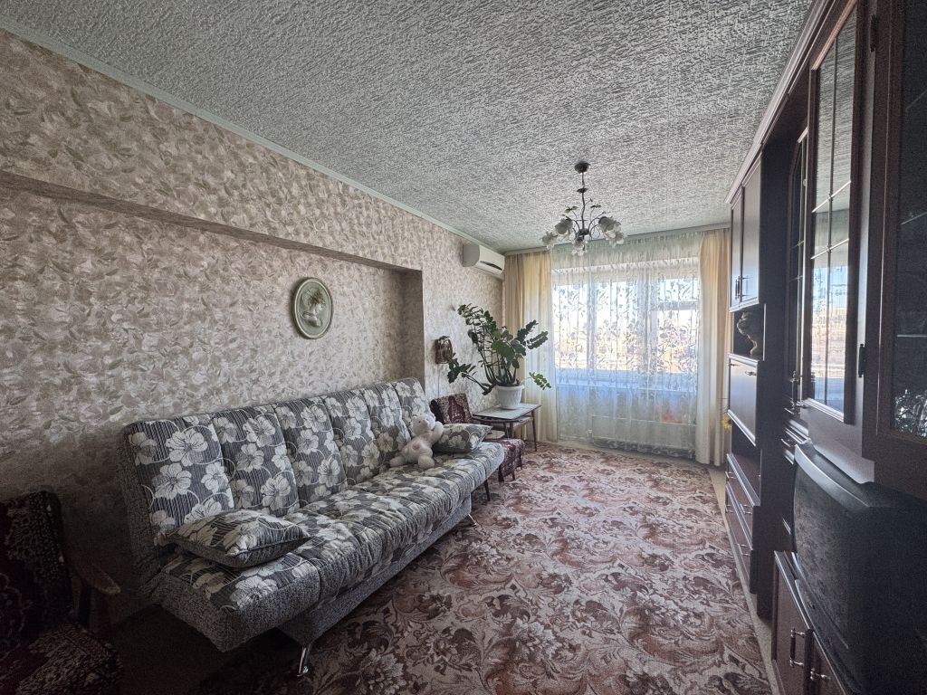 Продажа 3-комнатной квартиры, Пермь, Грузинская ул,  15