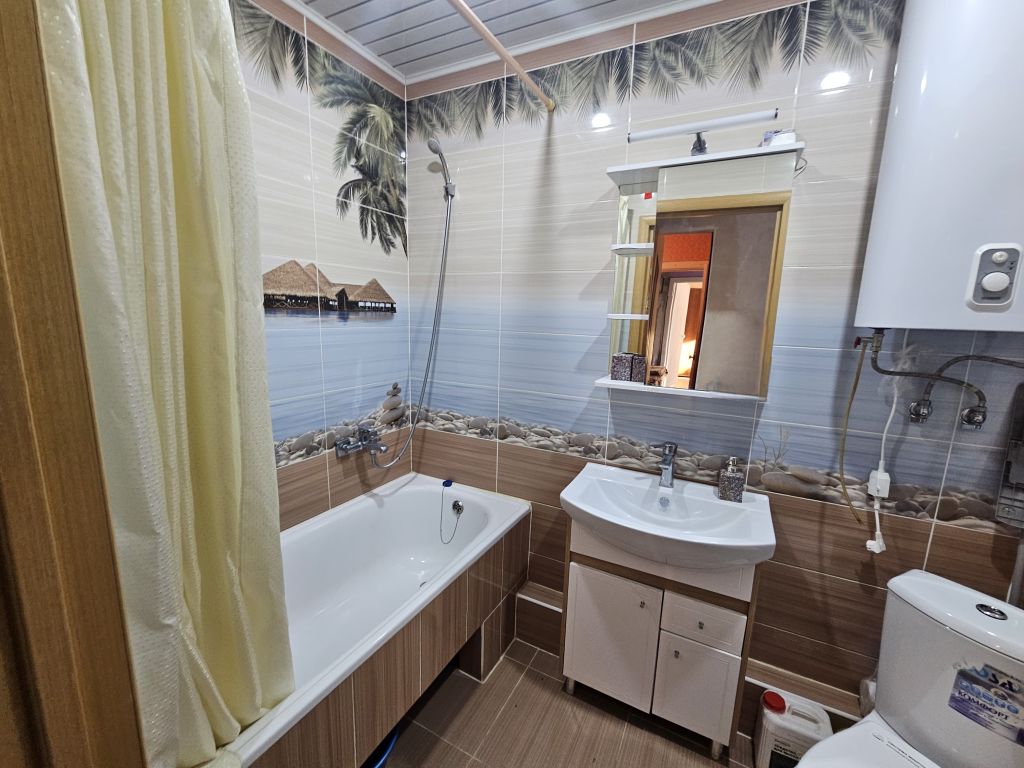 Продажа 3-комнатной квартиры, Саратов, Алексеевская ул,  3