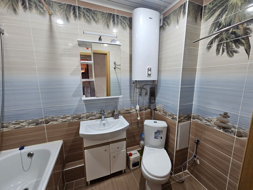 Продажа 3-комнатной квартиры, Саратов, Алексеевская ул,  3