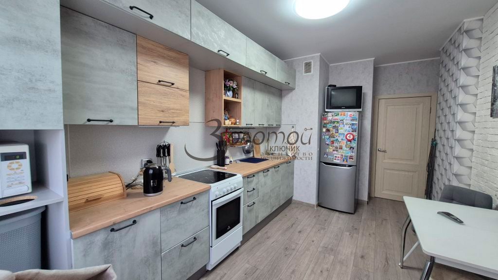 Продажа 2-комнатной квартиры, Анкудиновка, Русская ул,  4