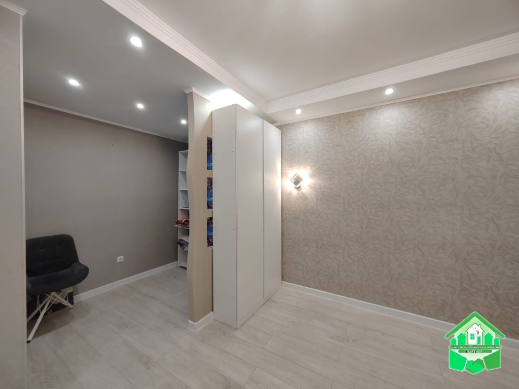 Продажа 1-комнатной квартиры, Дубки, Октябрьская,  2