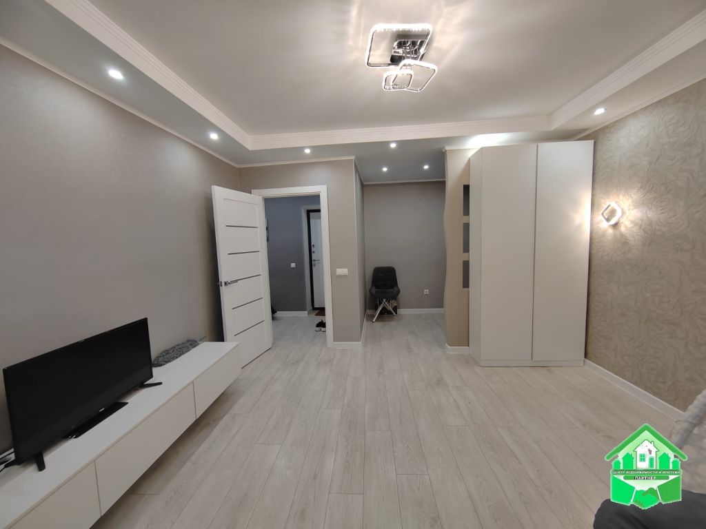 Продажа 1-комнатной квартиры, Дубки, Октябрьская,  2