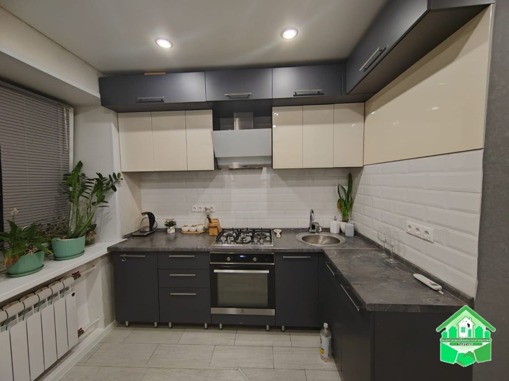 Продажа 1-комнатной квартиры, Дубки, Октябрьская,  2