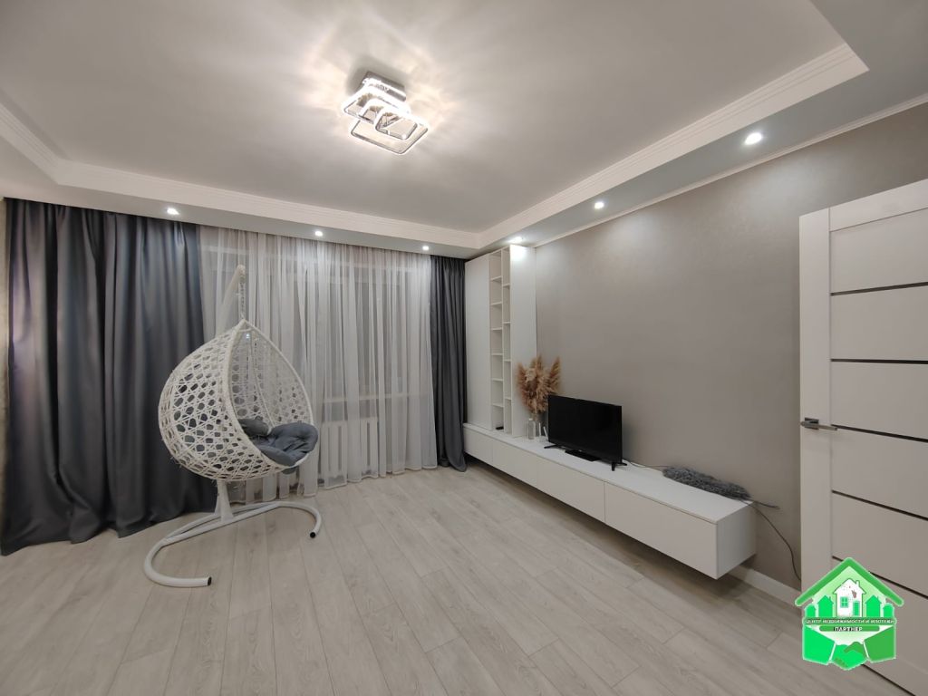 Продажа 1-комнатной квартиры, Дубки, Октябрьская,  2