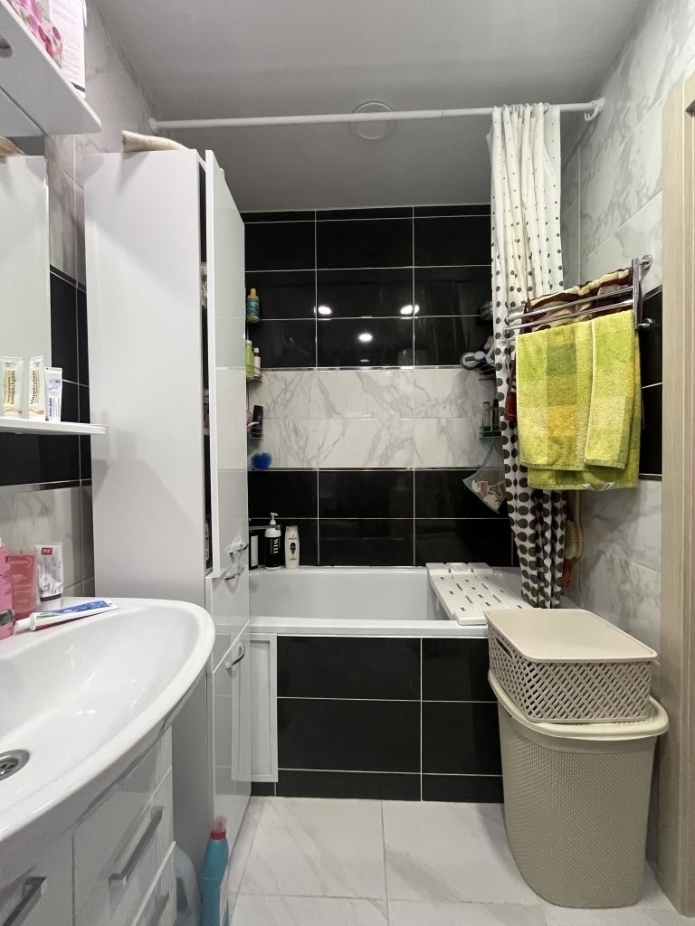 Продажа 2-комнатной квартиры, Нижний Новгород, Победная ул,  8