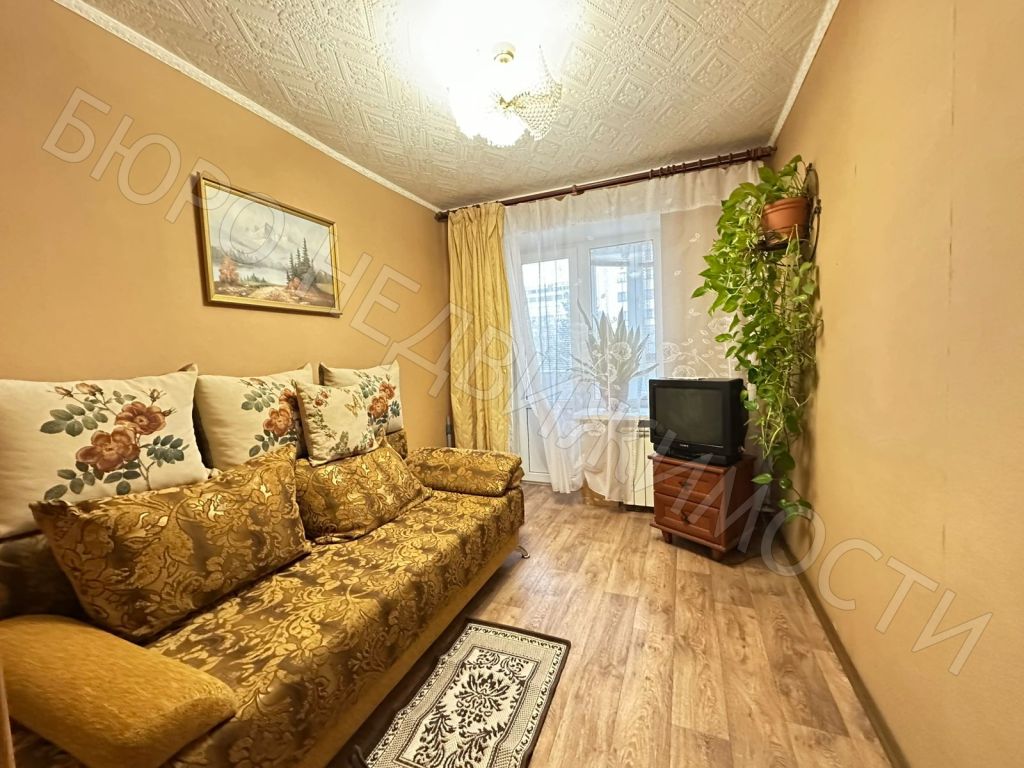 Продажа 2-комнатной квартиры, Балашов, Гагарина ул,  152