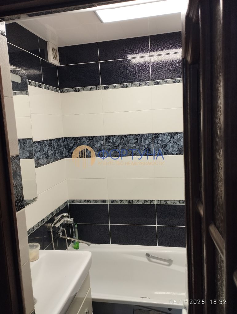 Продажа 3-комнатной квартиры, Белгород, Князя Трубецкого ул,  52