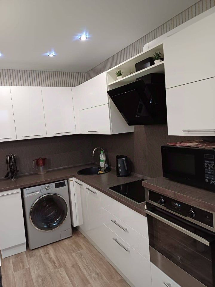 Продажа 1-комнатной квартиры, Саратов, Оржевского ул,  7