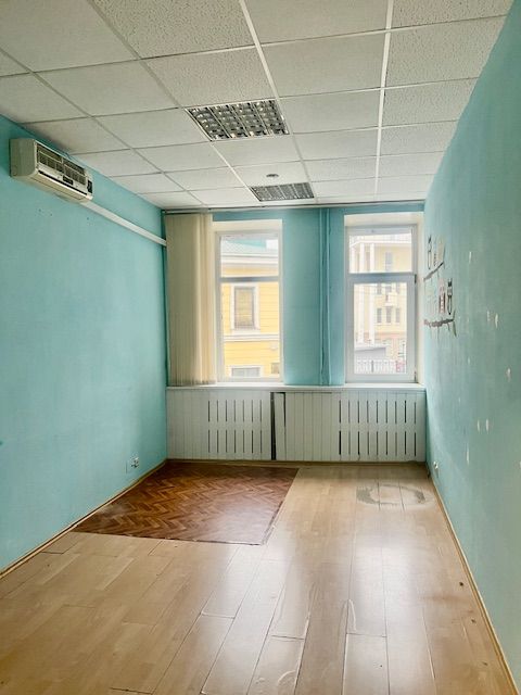 Продажа коммерческой недвижимости, 1208м <sup>2</sup>, Нижний Новгород, Театральная пл,  5/6