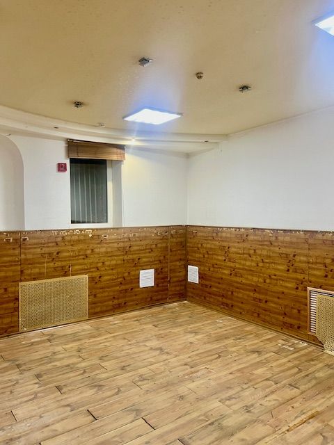 Продажа коммерческой недвижимости, 1208м <sup>2</sup>, Нижний Новгород, Театральная пл,  5/6