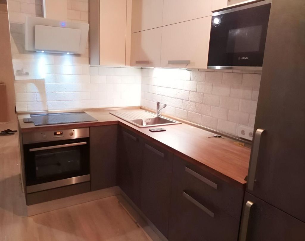 Продажа 2-комнатной квартиры, Саратов, Академика Антонова ул,  24