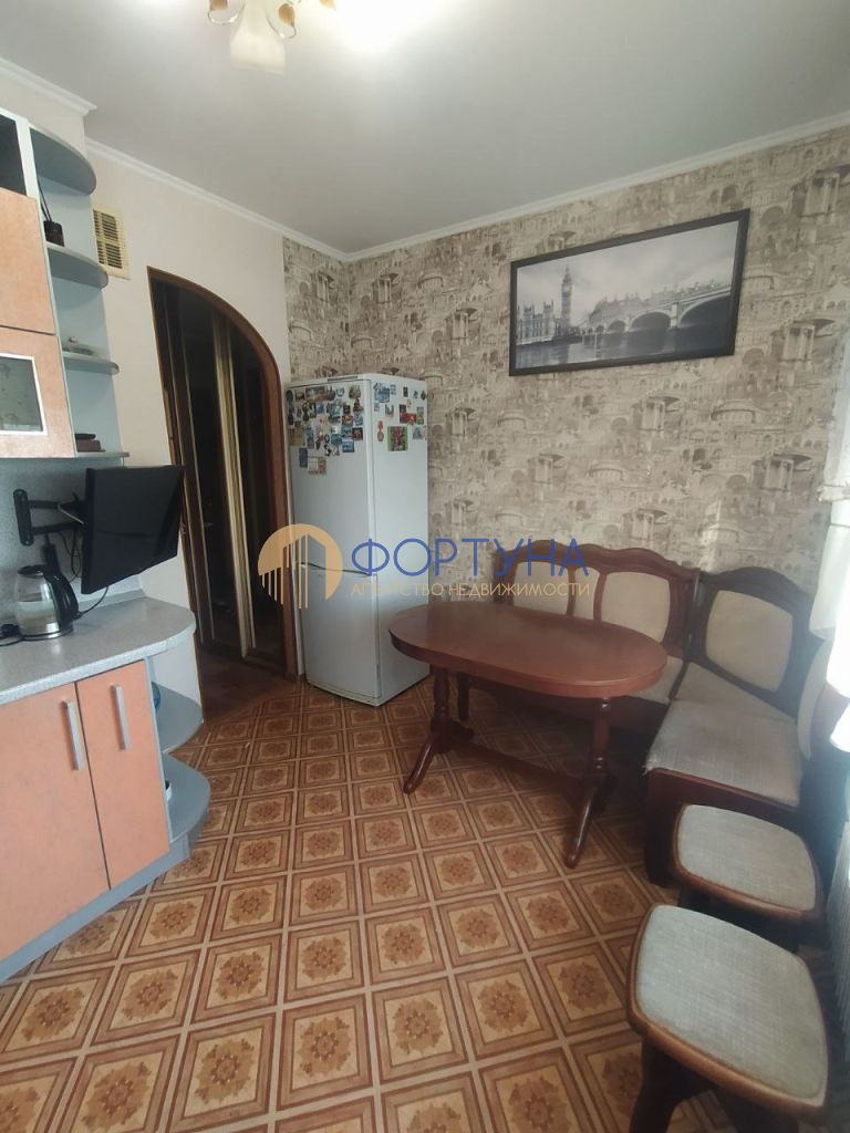 Продажа 1-комнатной квартиры, Белгород, Славянская ул,  9