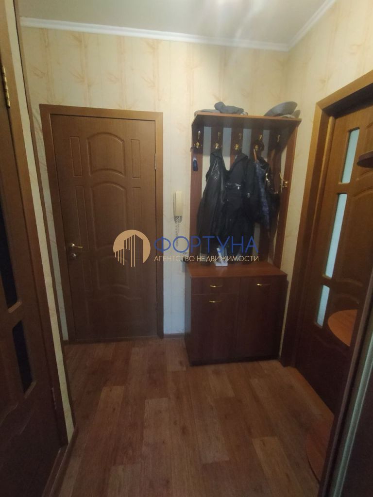 Продажа 1-комнатной квартиры, Белгород, Славянская ул,  9