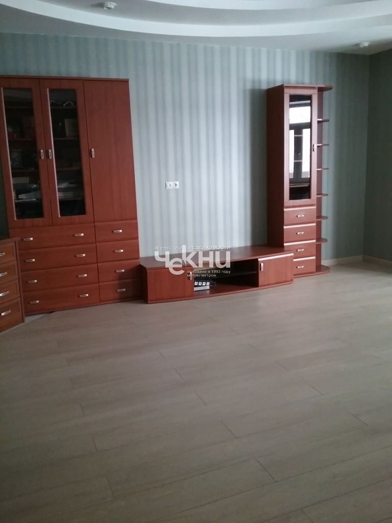 Продажа дома, 550м <sup>2</sup>, 24 сот., Великий Враг, Калухина