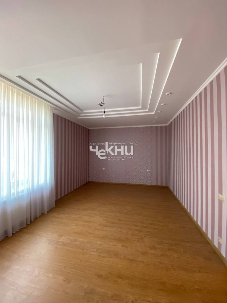 Продажа дома, 550м <sup>2</sup>, 24 сот., Великий Враг, Калухина