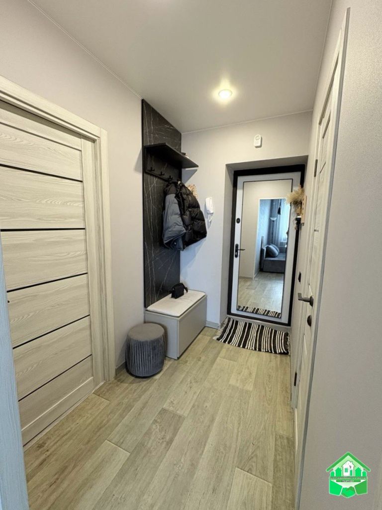 Продажа 1-комнатной квартиры, Красный Бор, Светлояр Квартал,  2