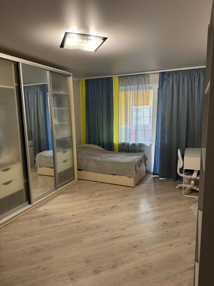 Продажа 3-комнатной квартиры, Саратов, Левина ул,  7