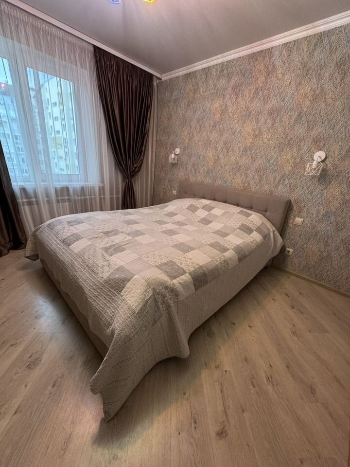 Продажа 3-комнатной квартиры, Саратов, Левина ул,  7